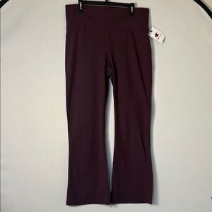 Champion Women’s Black Soft Touch Flare Leggings Burgundy Size 2XL. NWT